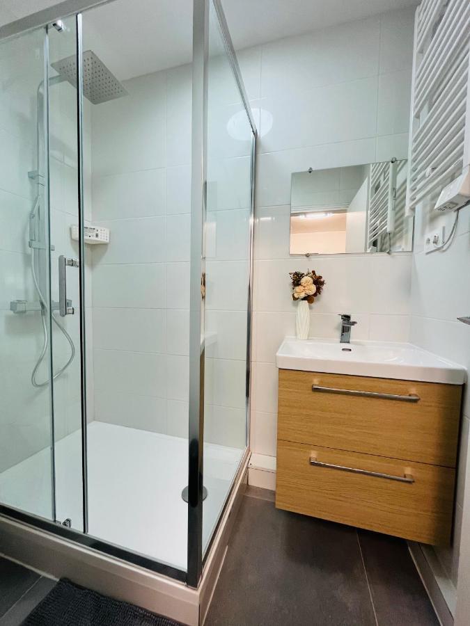 Dream Dwell Paris-Two Bedrooms Apart Near Gare Du Nord 외부 사진